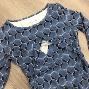 Maternity/ Nursing blue/black/very pale pink dress